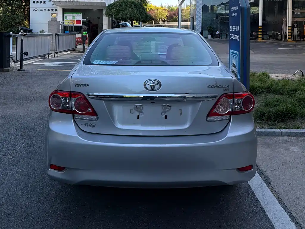 Toyota Corolla — миниатюра 4