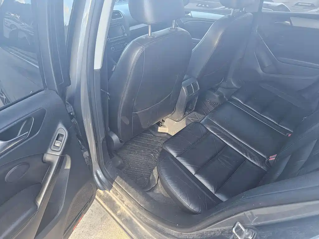 Volkswagen Golf — миниатюра 6