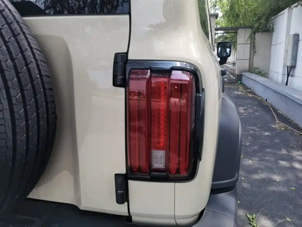 Tank 300 2025 2.0T