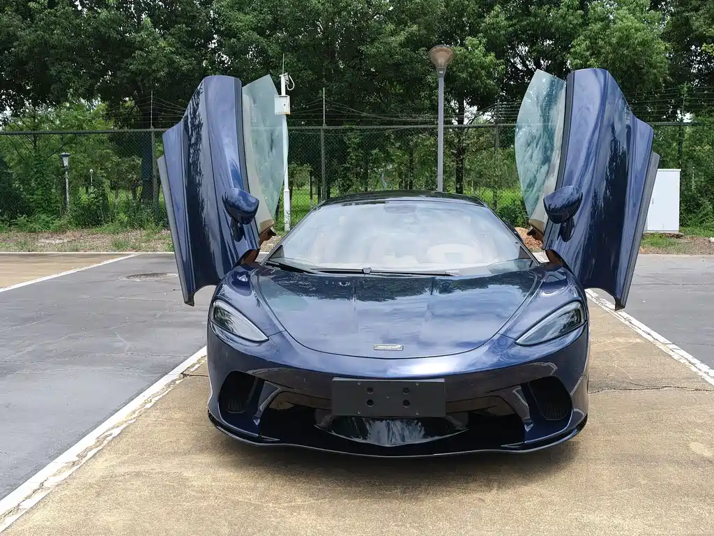 McLaren GT — миниатюра 11