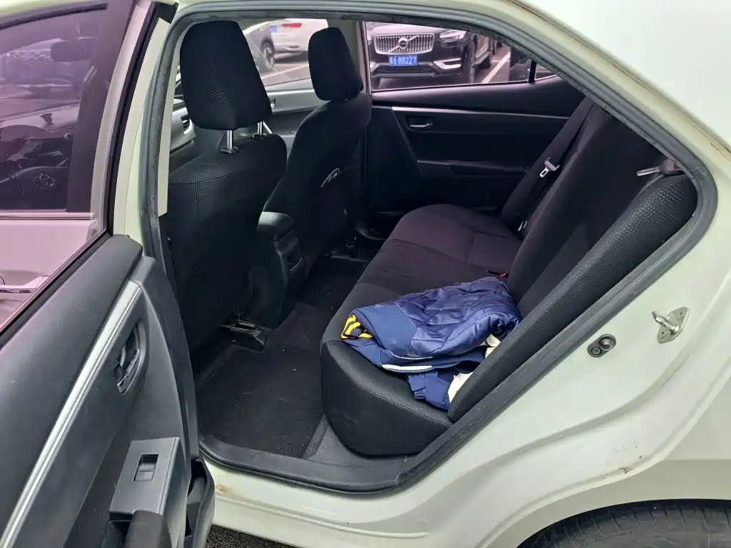 Toyota Corolla — миниатюра 13