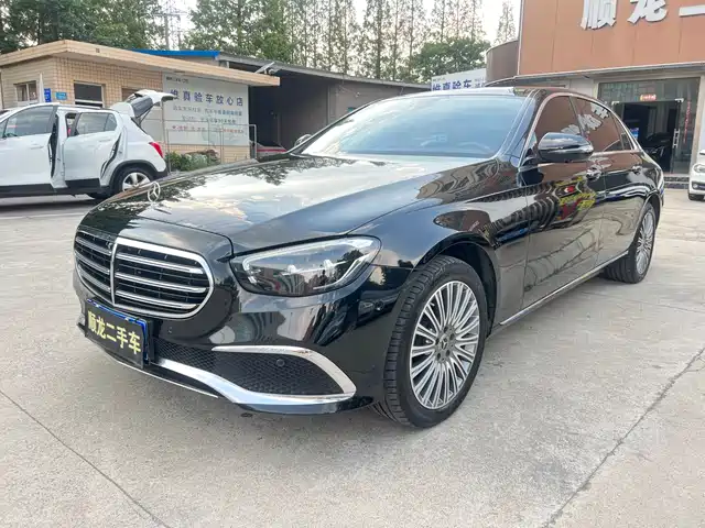 MERCEDES-BENZ  E CLASS 2024