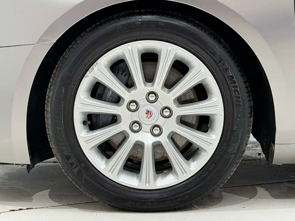 Cadillac XTS — миниатюра 11