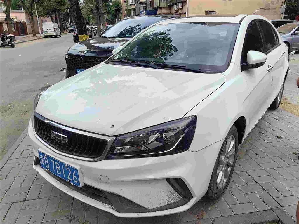 Geely Emgrand 1.5 л 2021 г. Белый, пробег 4000 км