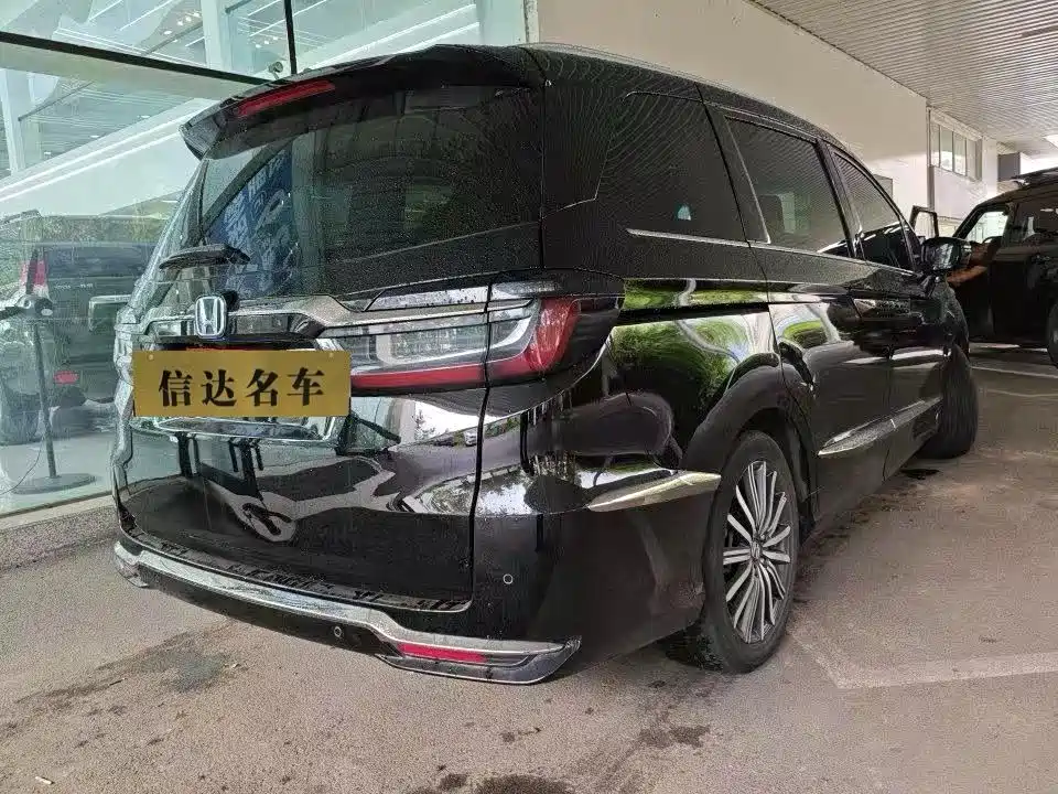 Honda Elysion — миниатюра 6