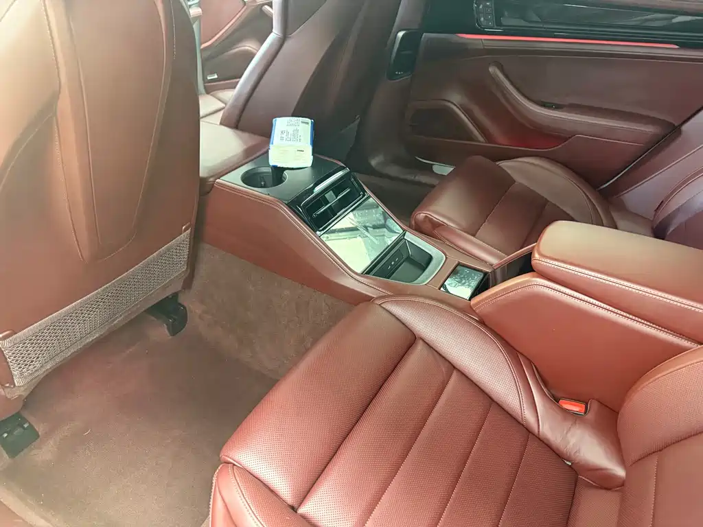 Porsche Panamera — миниатюра 19