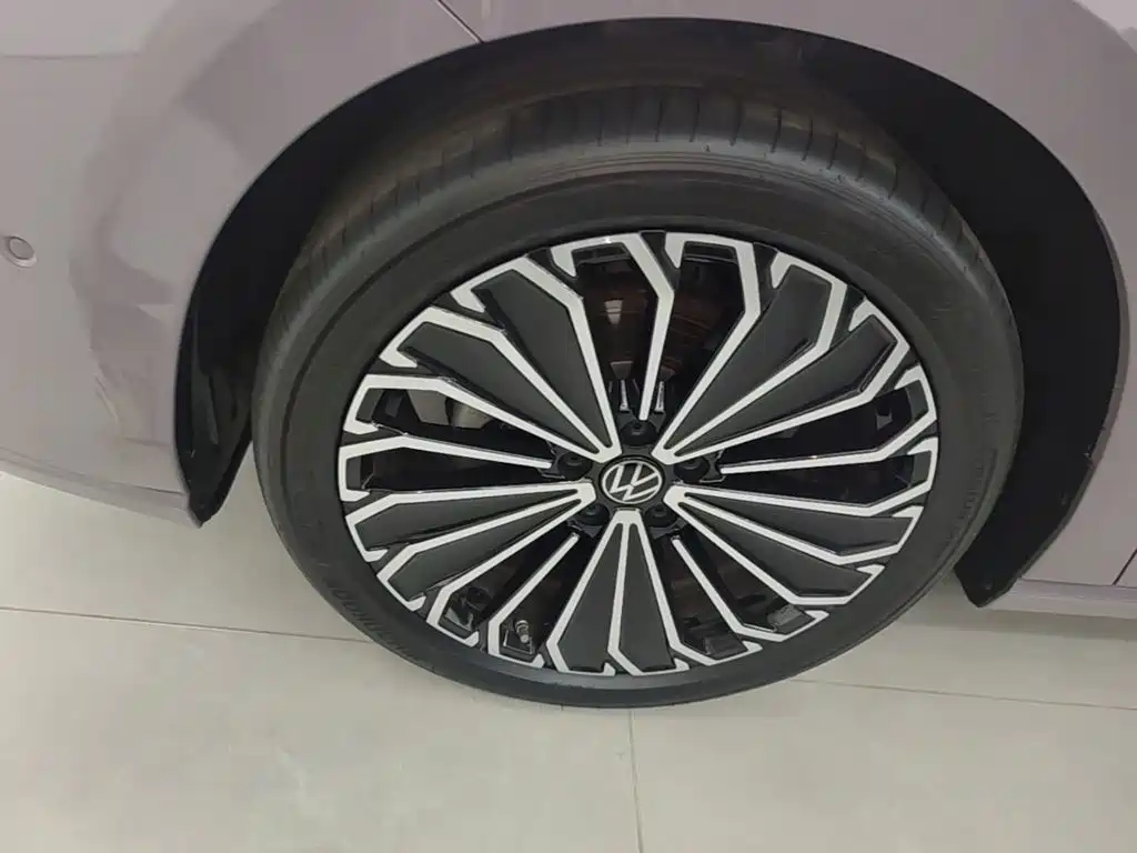 Volkswagen Passat — миниатюра 23