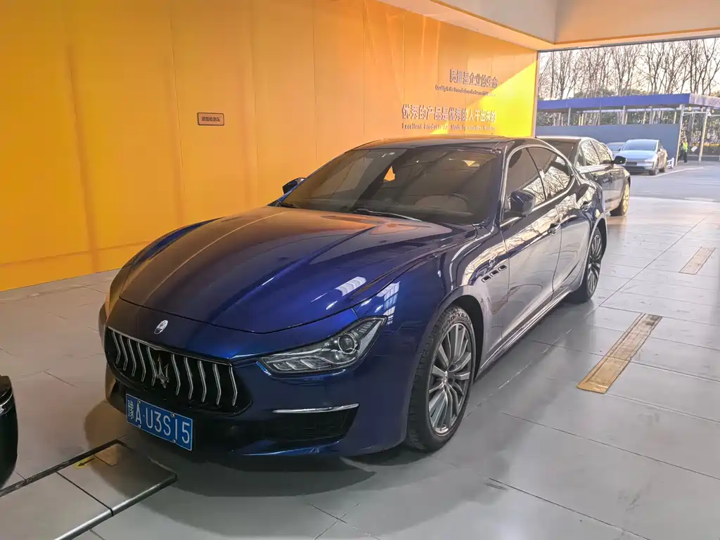 Maserati Ghibli 2021