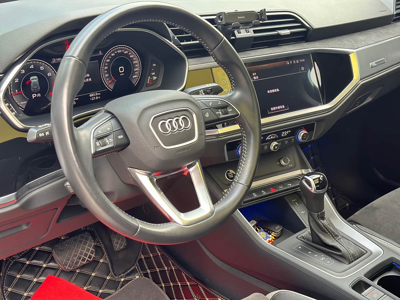 Audi Q3 1.4 л 2022 г. Серебристо-серый, пробег 48000 км