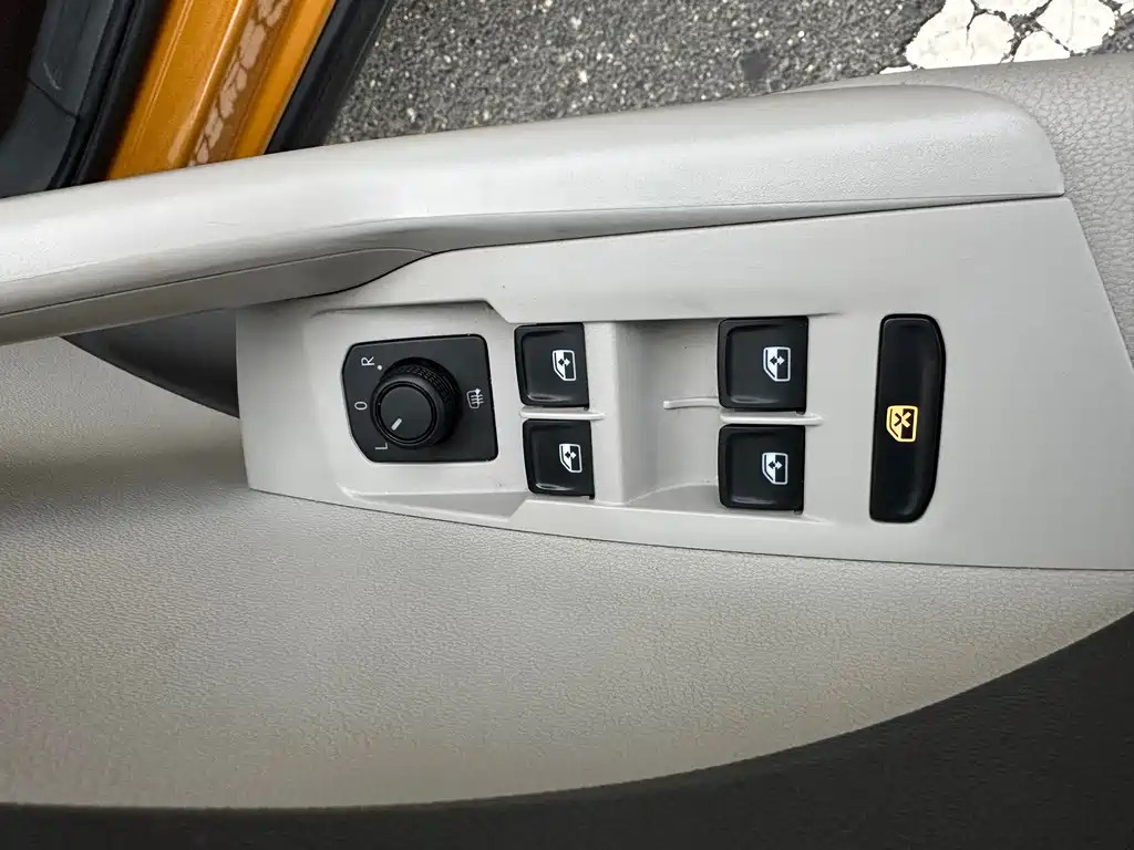 Volkswagen T-Cross — миниатюра 11