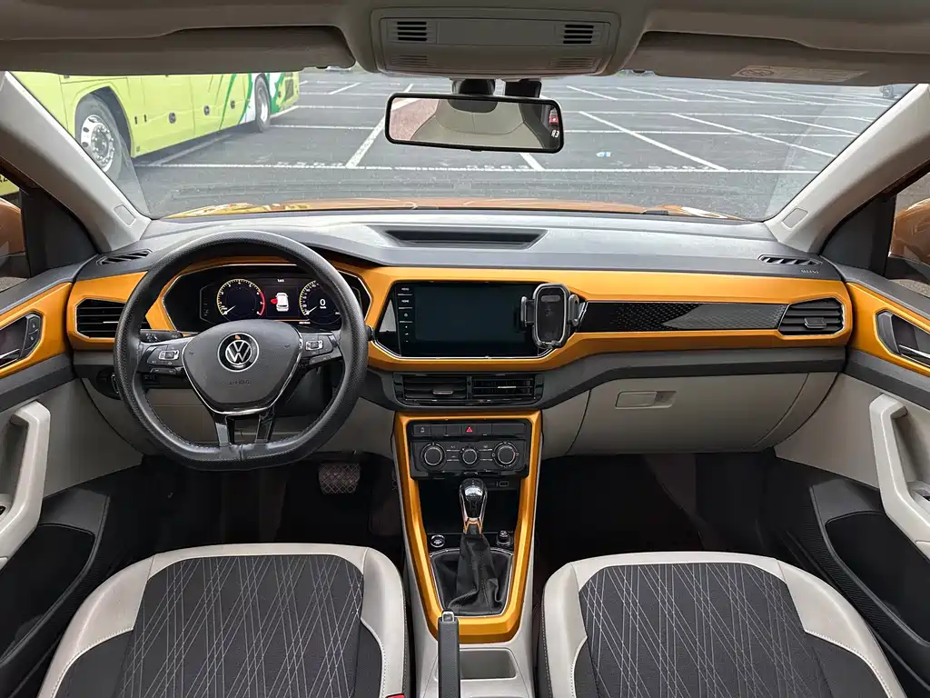 Volkswagen T-Cross — миниатюра 6