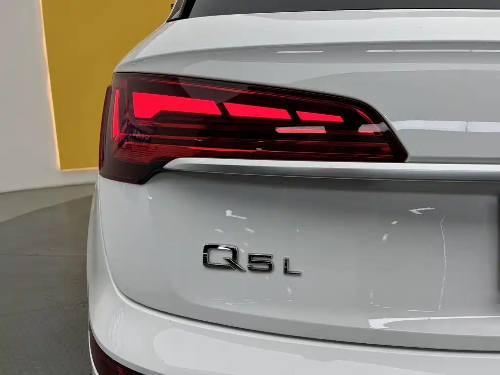 Audi Q5L — миниатюра 6