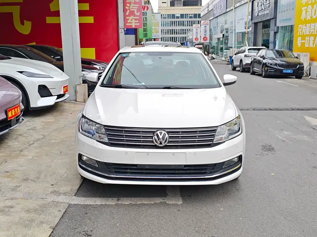 Volkswagen Lavida — миниатюра 2