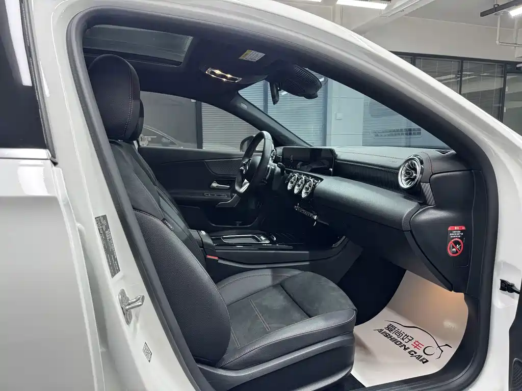 Mercedes-Benz A-Class — миниатюра 10
