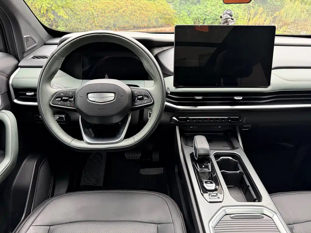 Geely Haoyue L — миниатюра 13