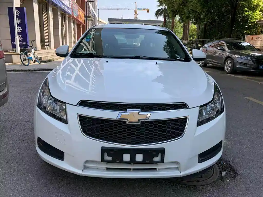Chevrolet Cruze 2013 1.8L SX AT