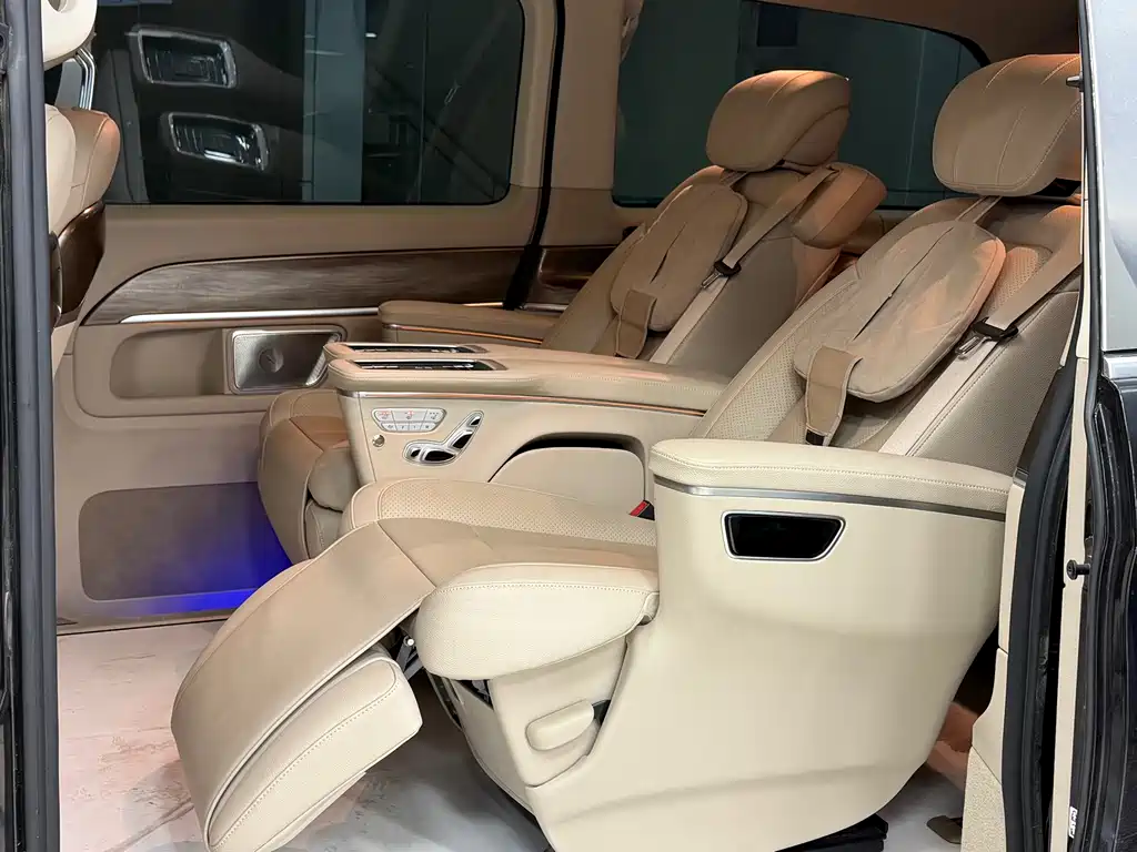 MERCEDES-BENZ V CLASS