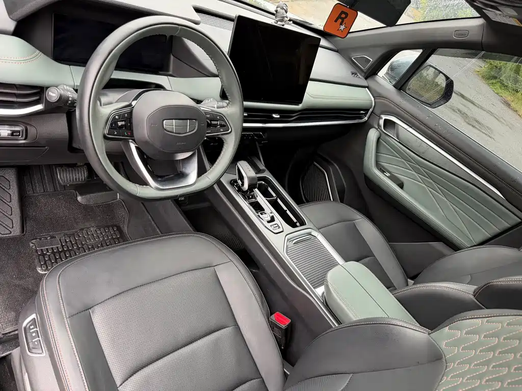Geely Haoyue L — миниатюра 8