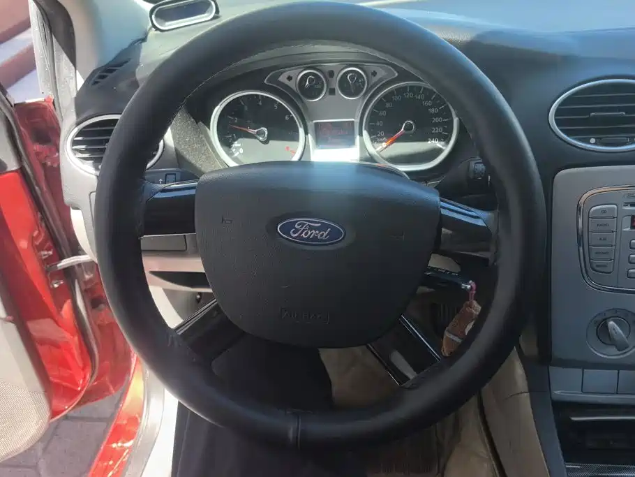 Ford Focus — миниатюра 15