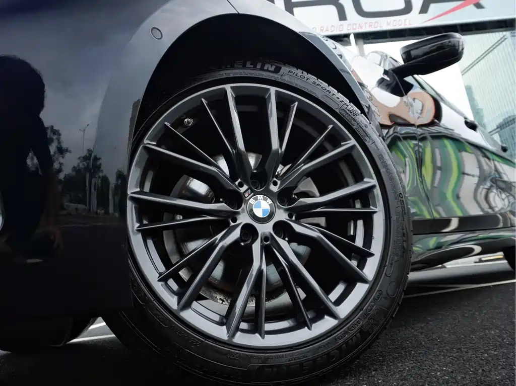 BMW 3 Series — миниатюра 7