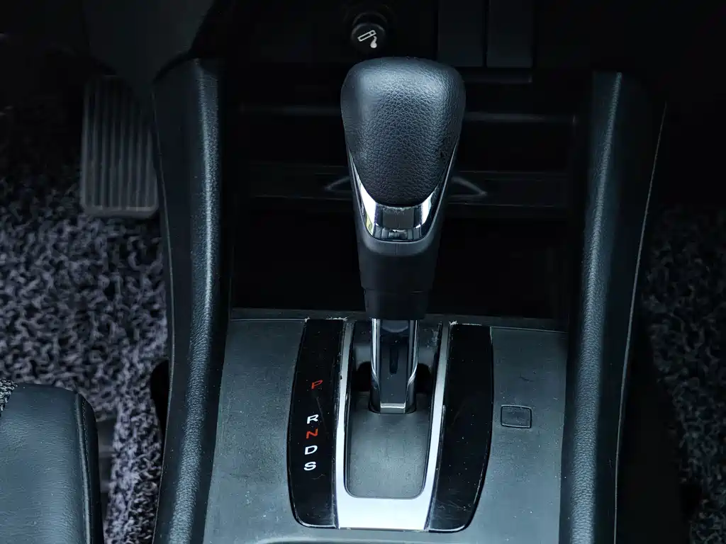 Honda Jade — миниатюра 10