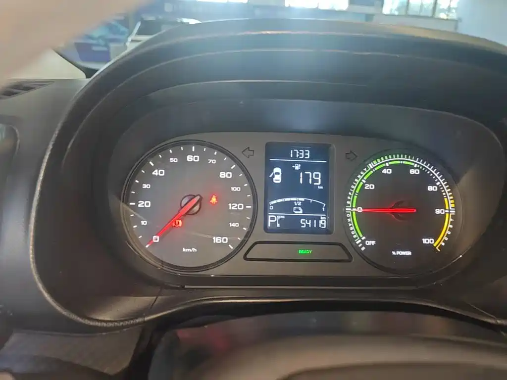 Roewe Clever — миниатюра 11