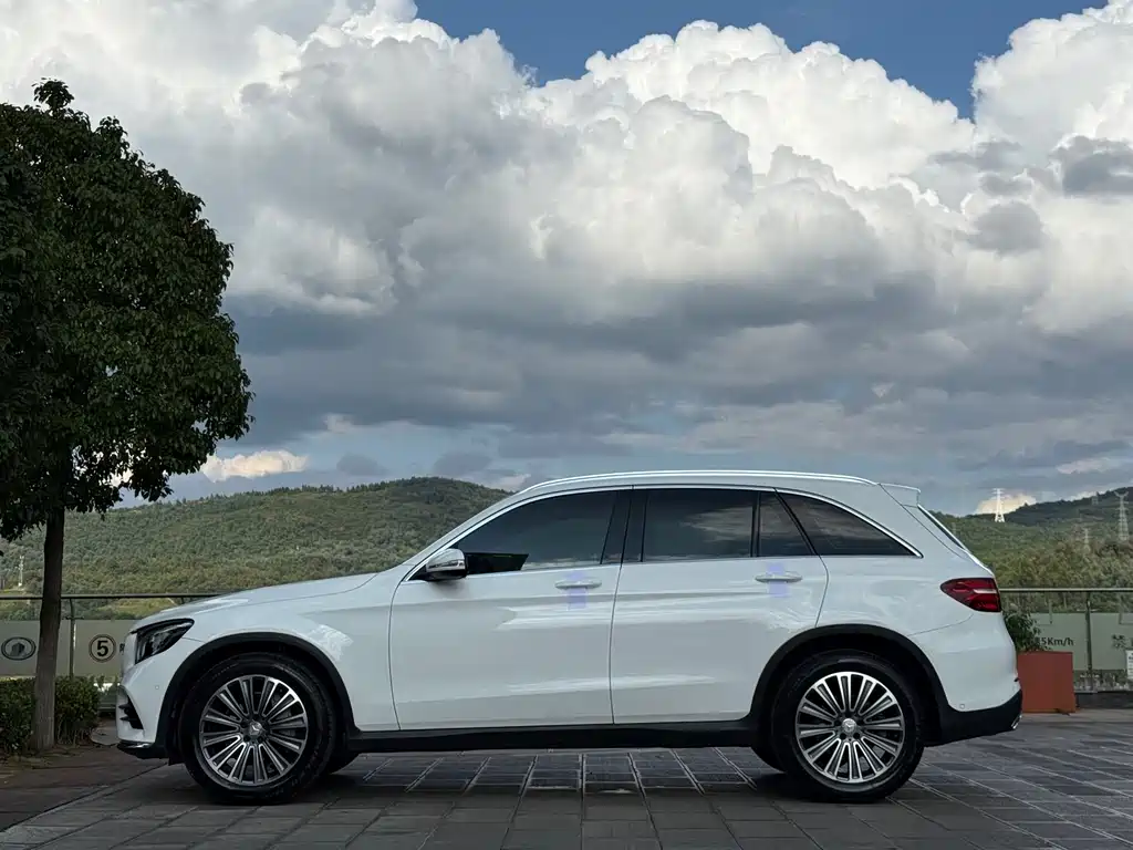 Mercedes-Benz GLC — миниатюра 10