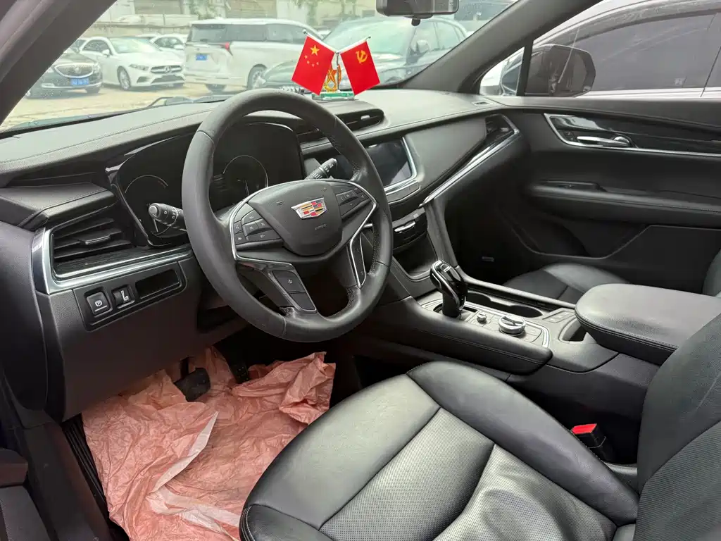 Cadillac XT5 — миниатюра 2