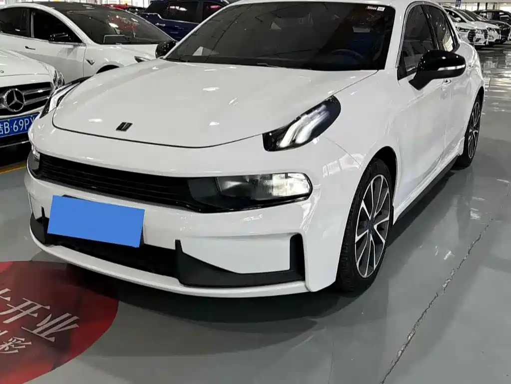Lynk & Co 03 2020