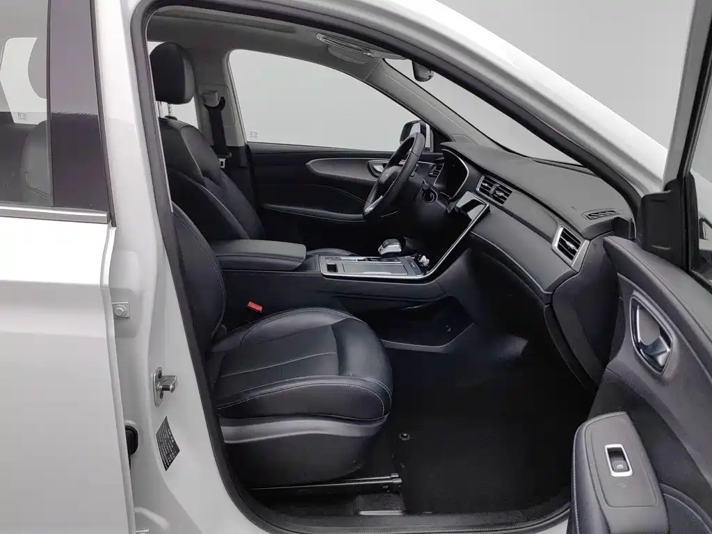 Roewe RX5 — миниатюра 23