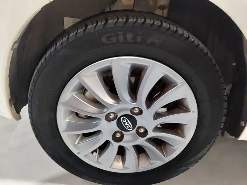 JAC JAC iEV6E — миниатюра 23