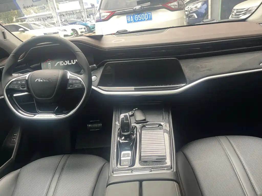 DONGFENG YI HYUN MAX