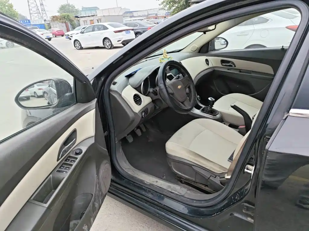 Chevrolet Cruze — миниатюра 16