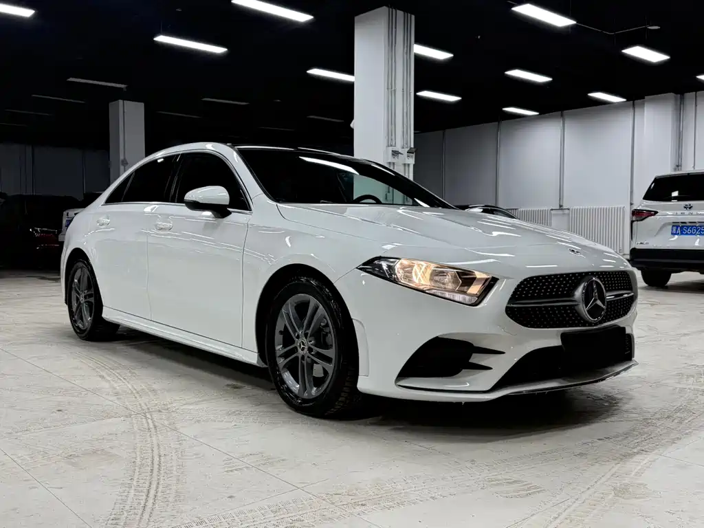 MERCEDES-BENZ A CLASS