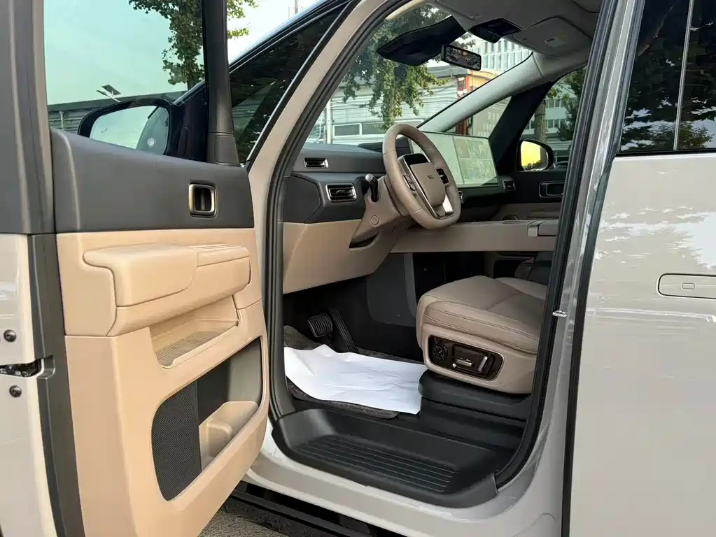 Li Auto Li MEGA — миниатюра 4