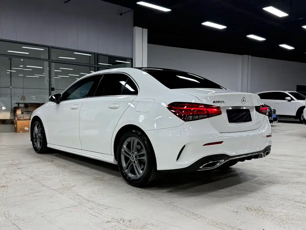 MERCEDES-BENZ A CLASS