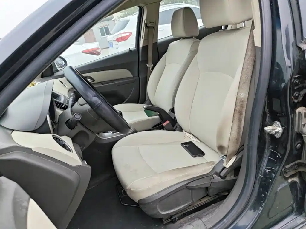 Chevrolet Cruze — миниатюра 15