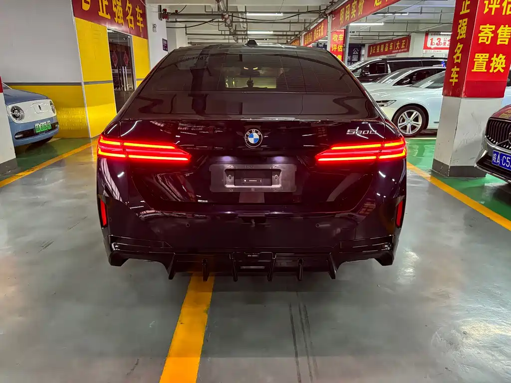 BMW 5 Series — миниатюра 18