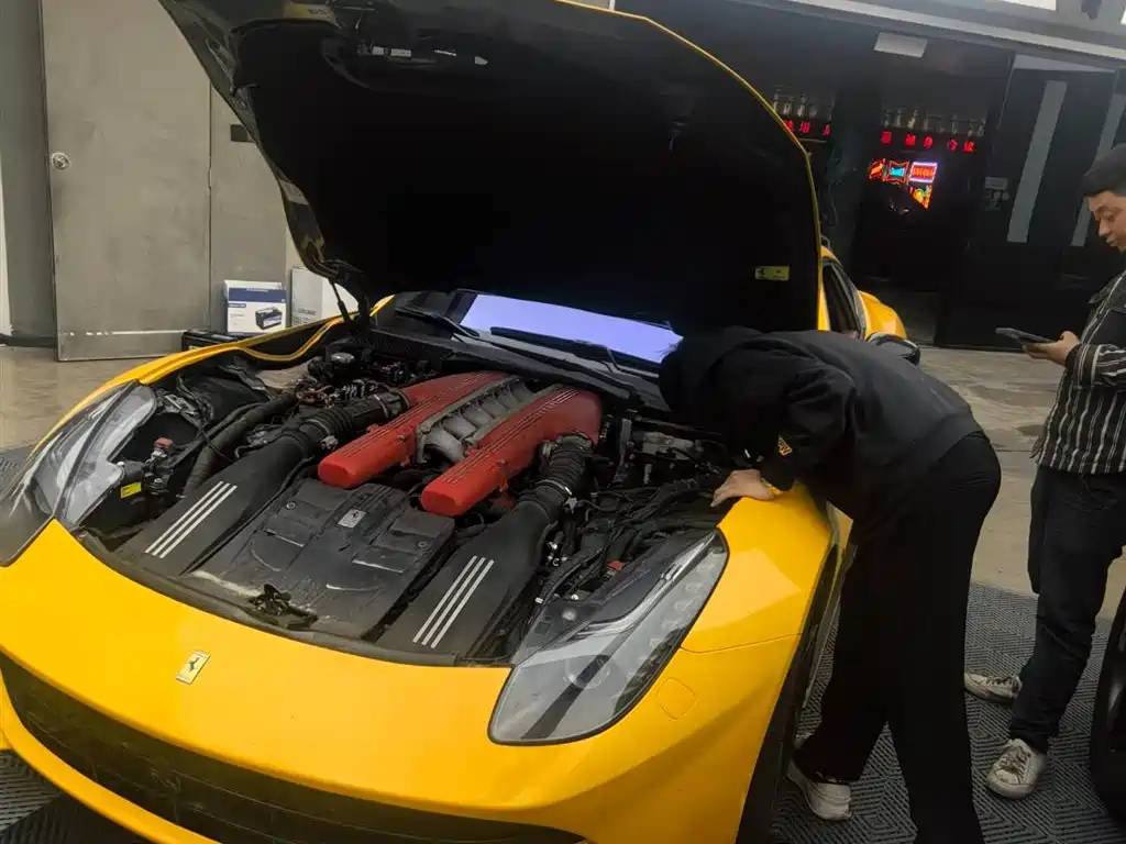 Ferrari F12berlinetta 2013 6.3L