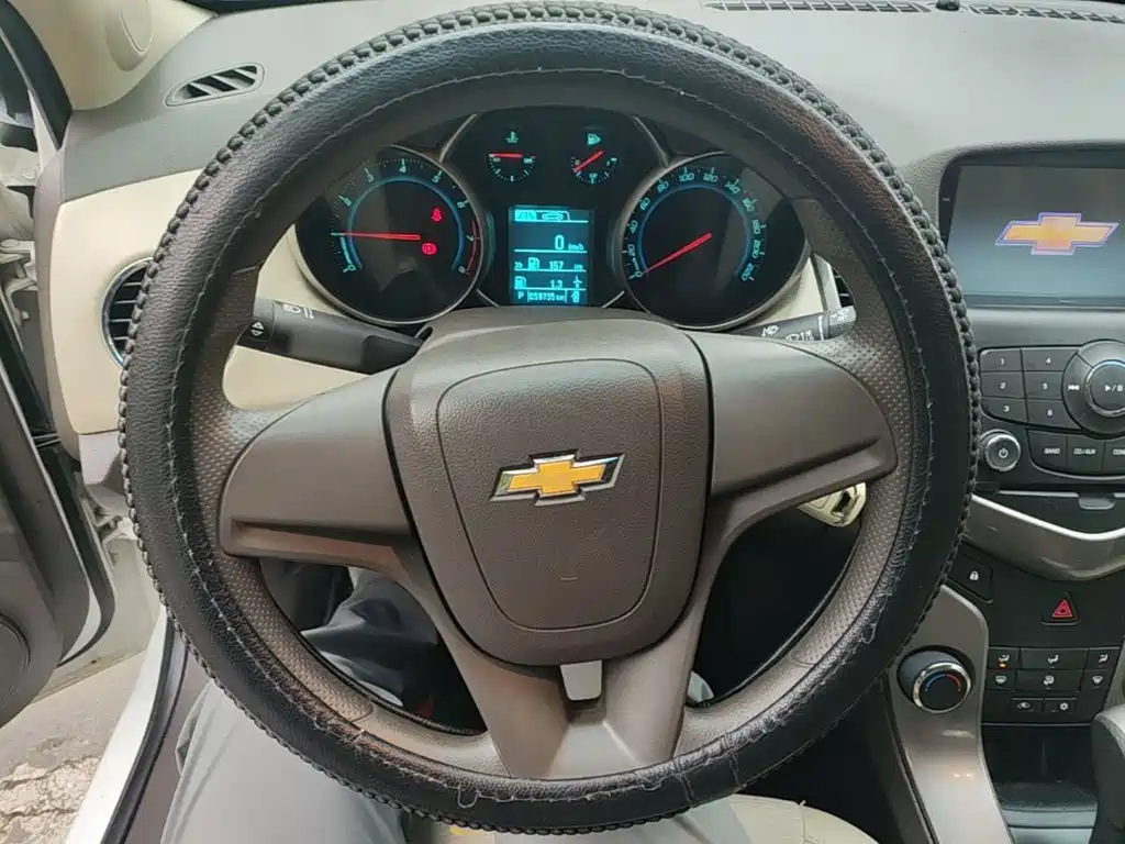 Chevrolet Cruze — миниатюра 11