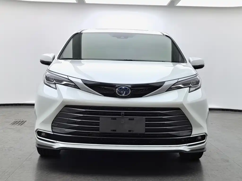 Toyota Sienna 2024 2.5L