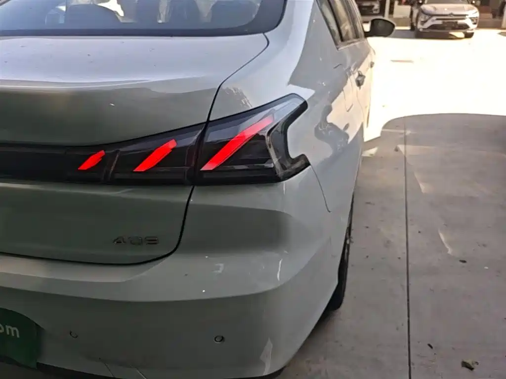 Peugeot 408 2024 360THP