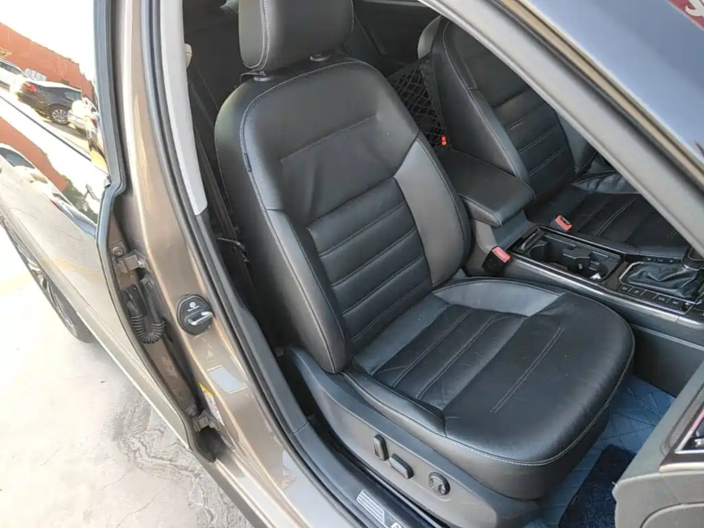 Volkswagen Passat — миниатюра 25