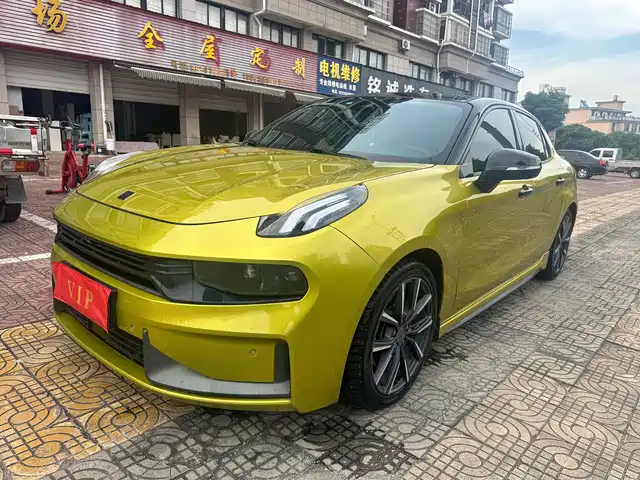 2020 Lynk & Co 03