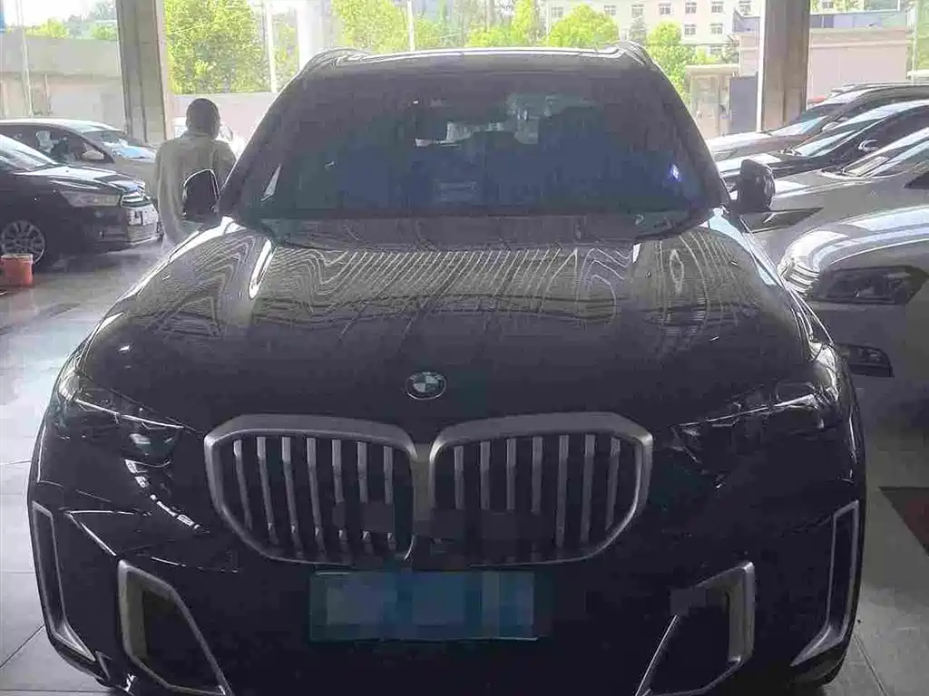 宝马X5 2023款 xDrive 30Li 尊享型M运动套装 2024