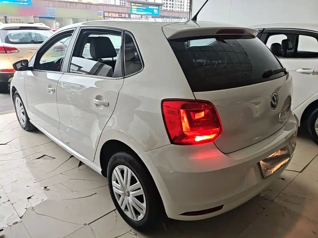 Volkswagen Polo — миниатюра 5