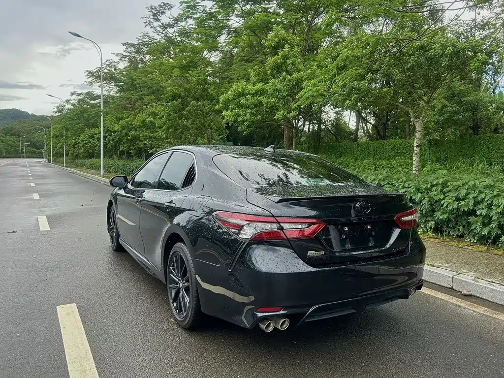 Toyota Camry 2023 2.0S