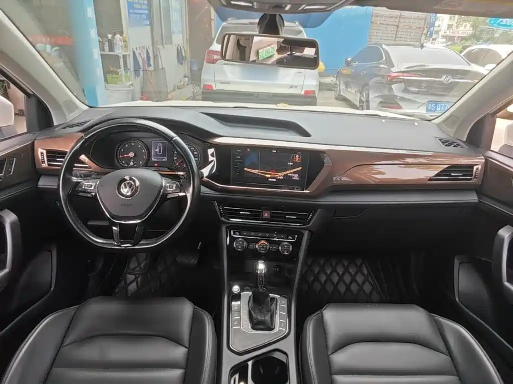 Volkswagen Tharu — миниатюра 10