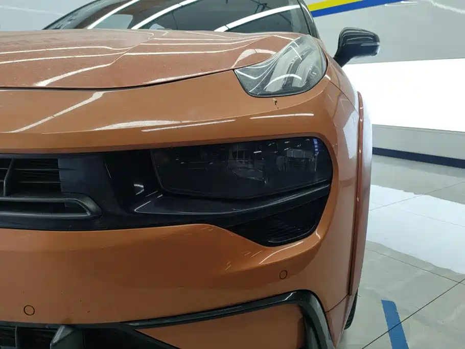 Lynk & Co 02 Hatchback — миниатюра 5