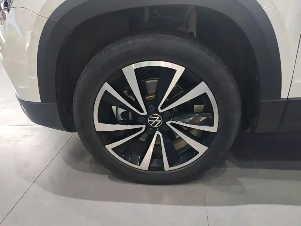 Volkswagen Tharu — миниатюра 23